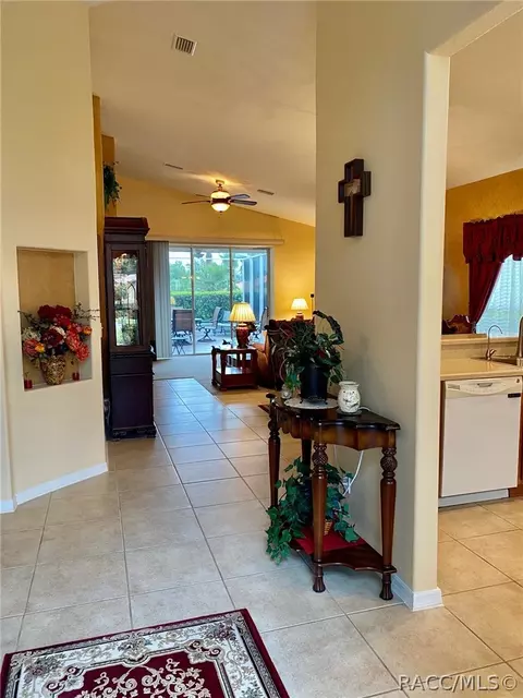 1148 W Diamond Shore Loop, Hernando, FL 34442 photo 5