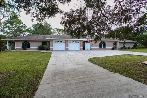 1026 E Rockefeller Ln, Hernando, FL 34442 photo 2
