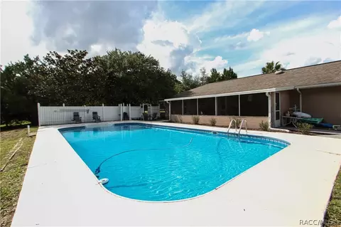 1026 E Rockefeller Ln, Hernando, FL 34442 photo 11