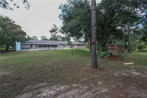 1026 E Rockefeller Ln, Hernando, FL 34442 photo 9
