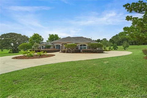 915 E Hartford St, Hernando, FL 34442 photo 5