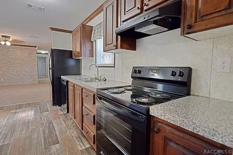155 Lori St, Inglis, FL 34449 photo 9