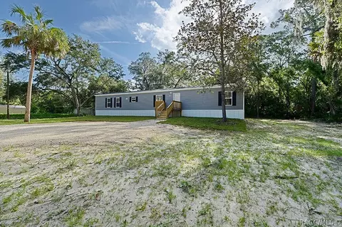 155 Lori St, Inglis, FL 34449 photo 3