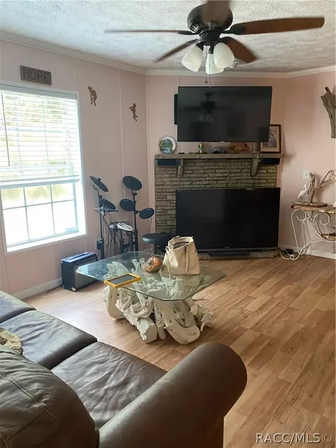 209 Hammock Rd, Inglis, FL 34449 photo 8