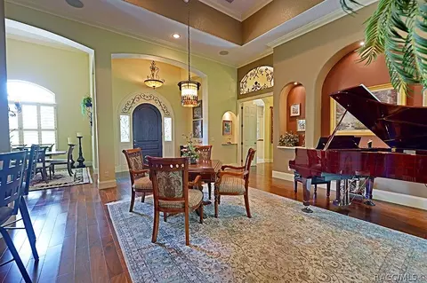 1093 E Withlacoochee Trl, Dunnellon, FL 34434 photo 5