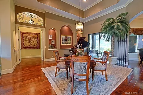 1093 E Withlacoochee Trl, Dunnellon, FL 34434 photo 4