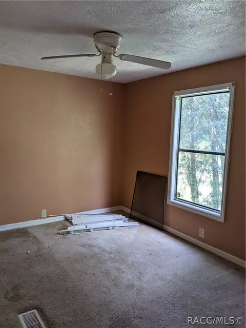 2068 E Kennett Dr, Hernando, FL 34442 photo 11