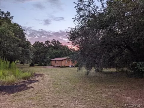 2068 E Kennett Dr, Hernando, FL 34442 photo 1