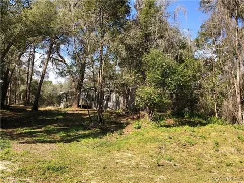 2015 E Dearborn Dr, Hernando, FL 34442 photo 6