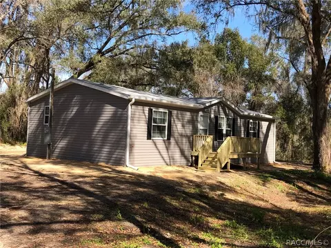 2015 E Dearborn Dr, Hernando, FL 34442 photo 2