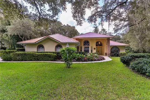 240 W Chase St, Hernando, FL 34442 photo 1
