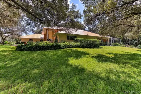 240 W Chase St, Hernando, FL 34442 photo 7