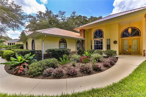 240 W Chase St, Hernando, FL 34442 photo 2