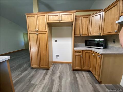 8111 SE 144th Pl, Inglis, FL 34449 photo 10