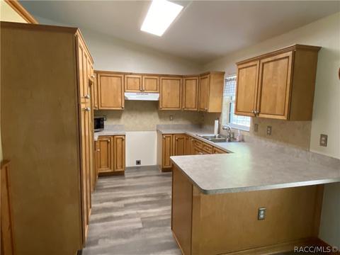 8111 SE 144th Pl, Inglis, FL 34449 photo 11