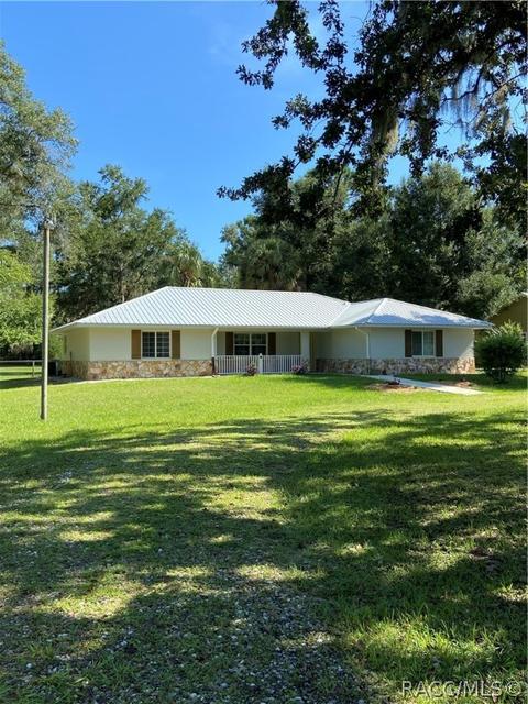 8111 SE 144th Pl, Inglis, FL 34449 photo 1