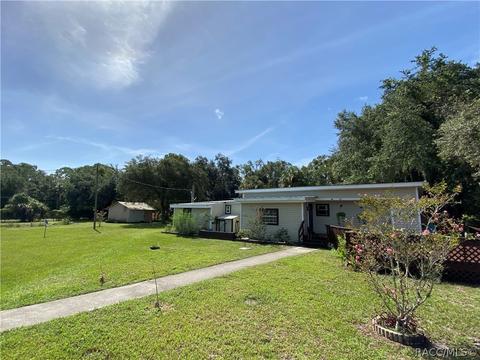 206 E Cason Blvd, Inglis, FL 34449 photo 1
