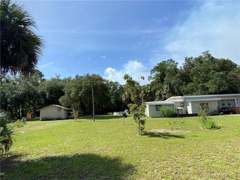 206 E Cason Blvd, Inglis, FL 34449 photo 2