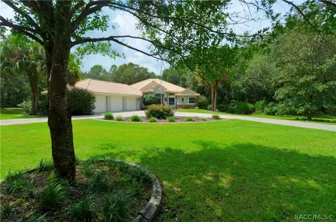 4130 N Forest Lake Dr, Hernando, FL 34442 photo 1