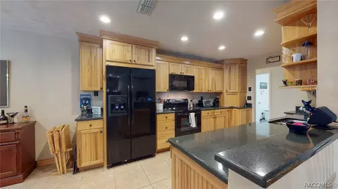 1101 W Redding St, Hernando, FL 34442 photo 3