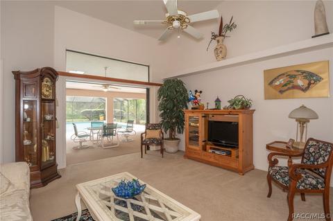 718 E Buckingham Dr, Lecanto, FL 34461 photo 4