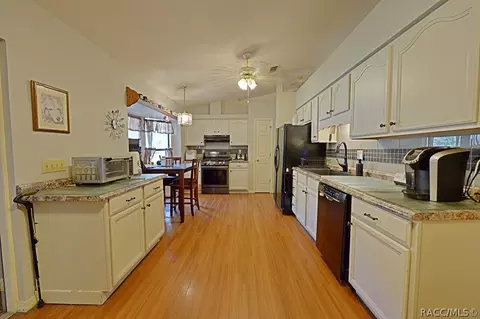 2979 E Millwood Ln, Hernando, FL 34442 photo 9
