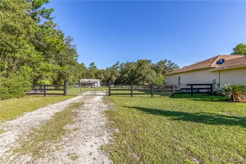 5903 SW 172nd Loop, Ocala, FL 34474 photo 4
