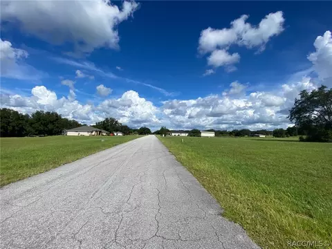 272 E Samuel Ct, Hernando, FL 34442 photo 3