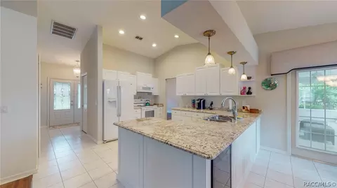 8340 E Fairway Loop, Inverness, FL 34450 photo 7