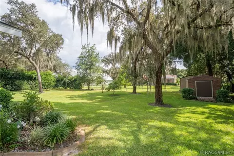 8340 E Fairway Loop, Inverness, FL 34450 photo 12