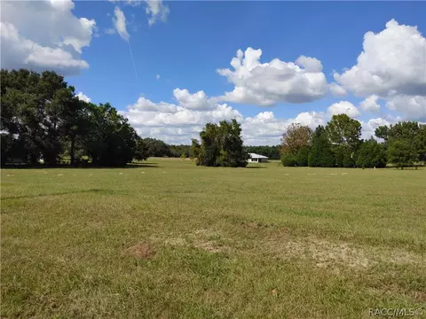 671 E Bismark St, Hernando, FL 34442 photo 1