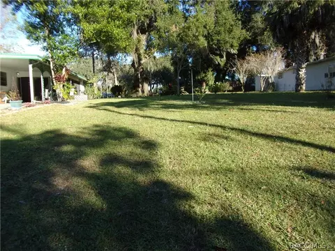 3965 E Lake Park Dr, Hernando, FL 34442 photo 16