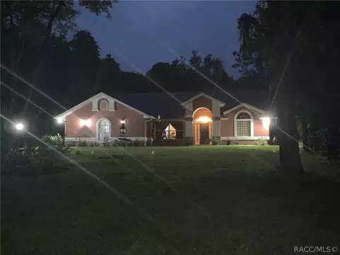 538 W Keller St, Hernando, FL 34442 photo 2