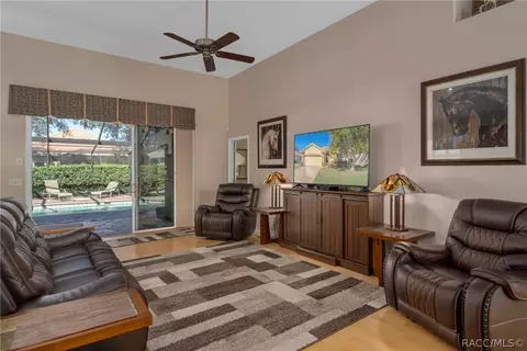 1064 W Diamond Shore Loop, Hernando, FL 34442 photo 14