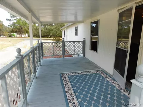560 E Winnetka St, Hernando, FL 34442 photo 3