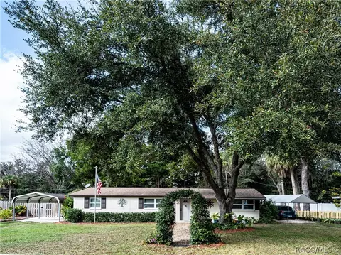 40 Risher Ave, Inglis, FL 34449 photo 1