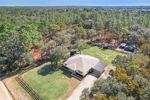 566 E Katie St, Hernando, FL 34442 photo 3