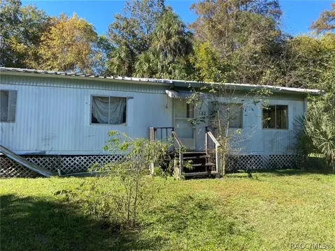 182 Palm St, Inglis, FL 34449 photo 1