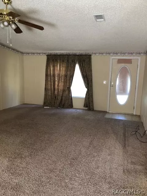 6401 N Lakeside Dr, Hernando, FL 34442 photo 2