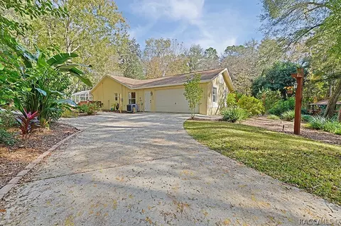1075 W Legion Ct, Hernando, FL 34442 photo 2