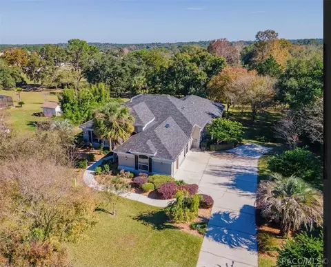1237 N Man O War Dr, Hernando, FL 34442 photo 1