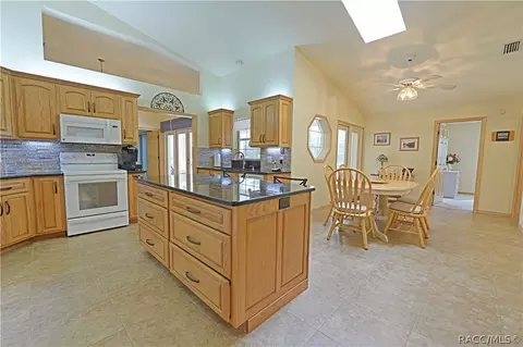 1430 E Wedgewood Ln, Hernando, FL 34442 photo 12