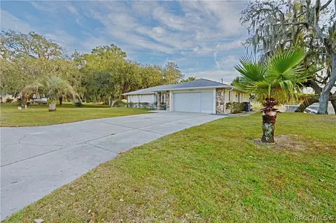 9300 E Windwood Loop, Inverness, FL 34450 photo 3