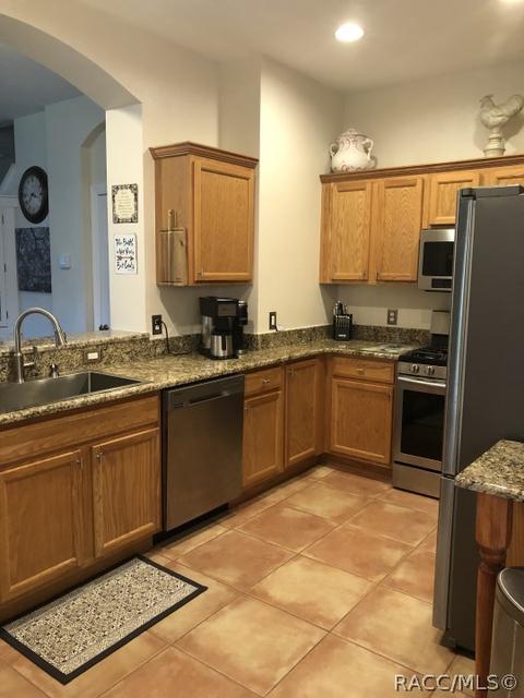 1596 W Spring Meadow Loop, Lecanto, FL 34461 photo 8