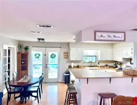 3152 SE 49th Pl, Ocala, FL 34480 photo 5