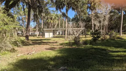 5651 SE 194 Ln, Inglis, FL 34449 photo 2