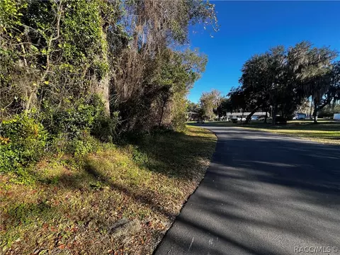 5062 N Emerald Dr, Hernando, FL 34442 photo 5