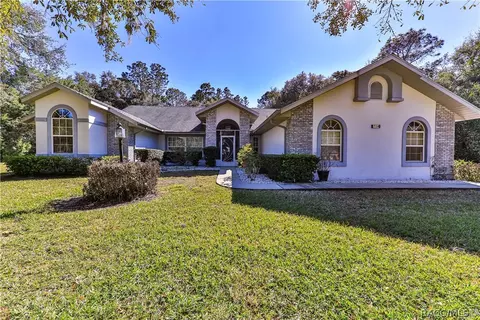 714 W Keller St, Hernando, FL 34442 photo 2