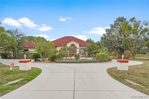 546 W Fenway Dr, Hernando, FL 34442 photo 1
