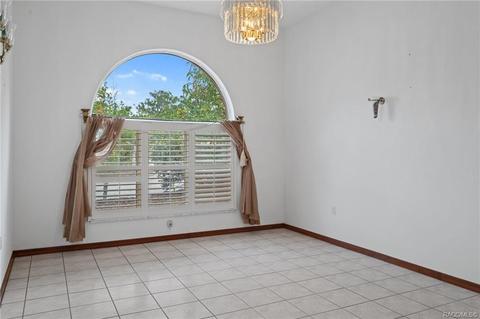 546 W Fenway Dr, Hernando, FL 34442 photo 5
